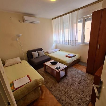 City Centar Apartment Tivat Dış mekan fotoğraf
